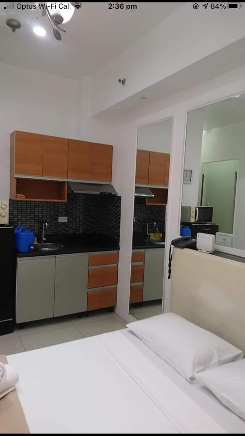 Affordable Makati Serviced Apartments Манила Экстерьер фото