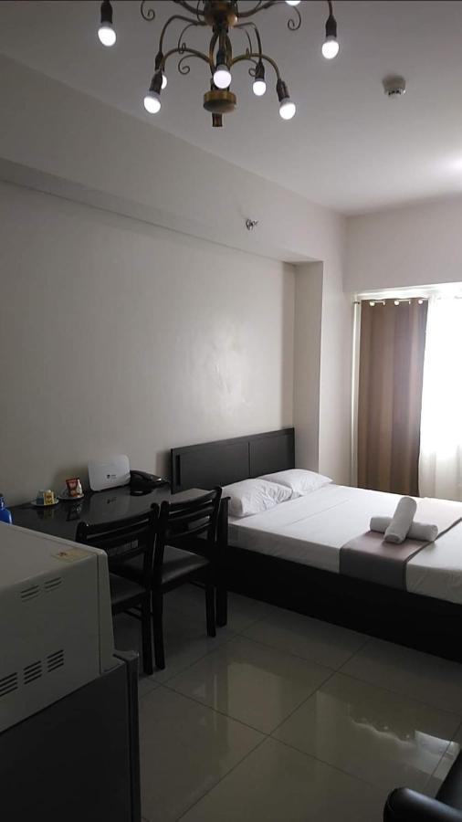 Affordable Makati Serviced Apartments Манила Экстерьер фото