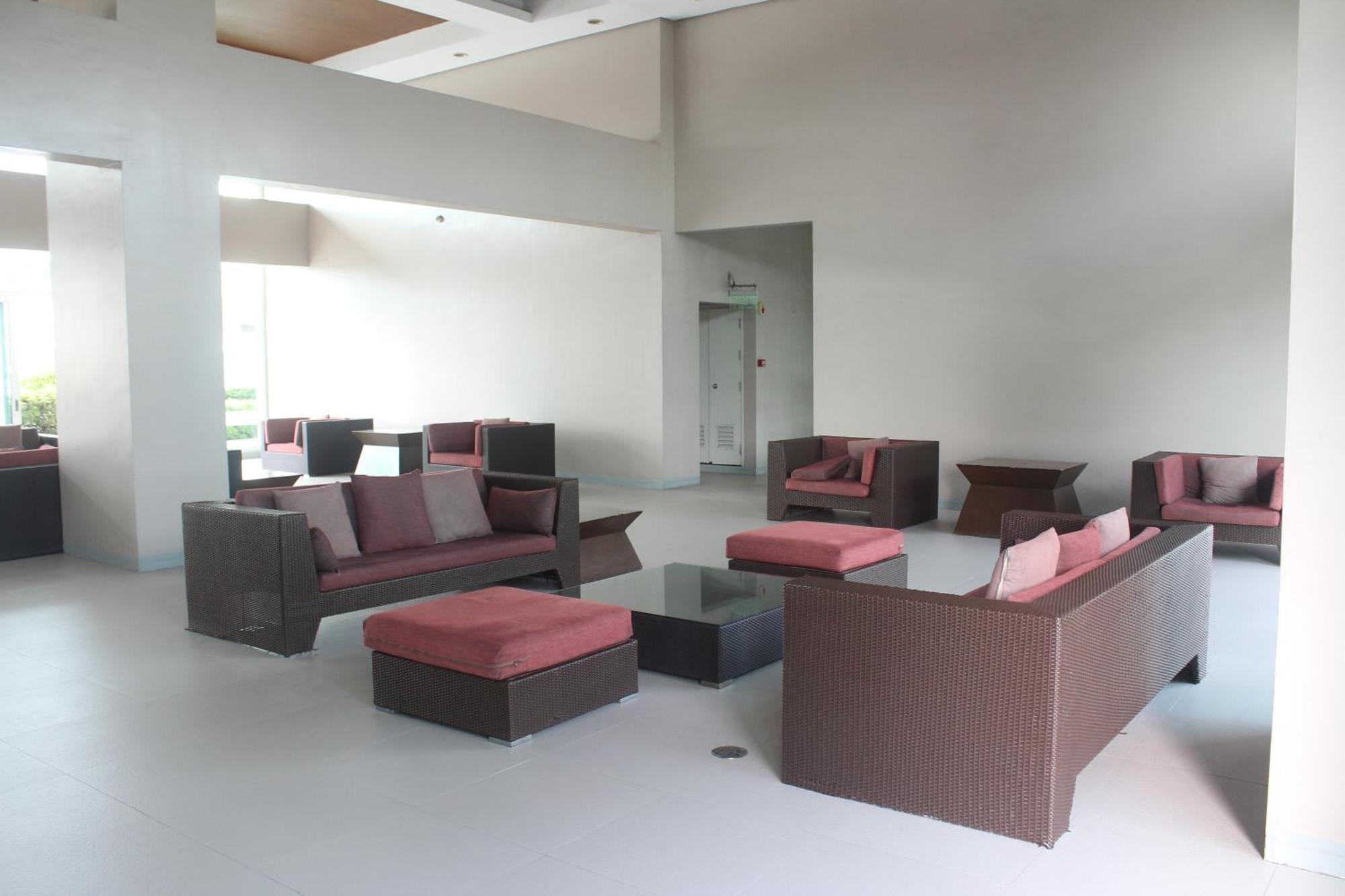 Affordable Makati Serviced Apartments Манила Экстерьер фото