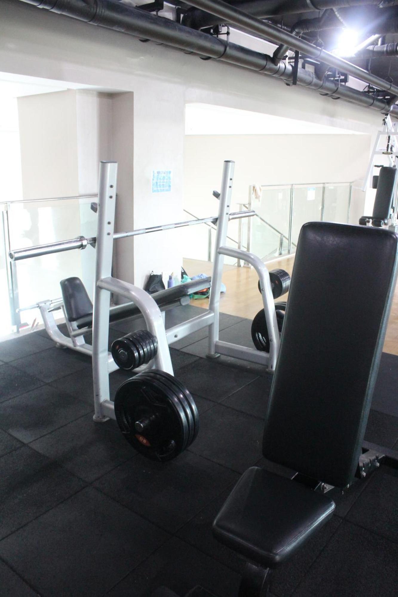 Affordable Makati Serviced Apartments Манила Экстерьер фото