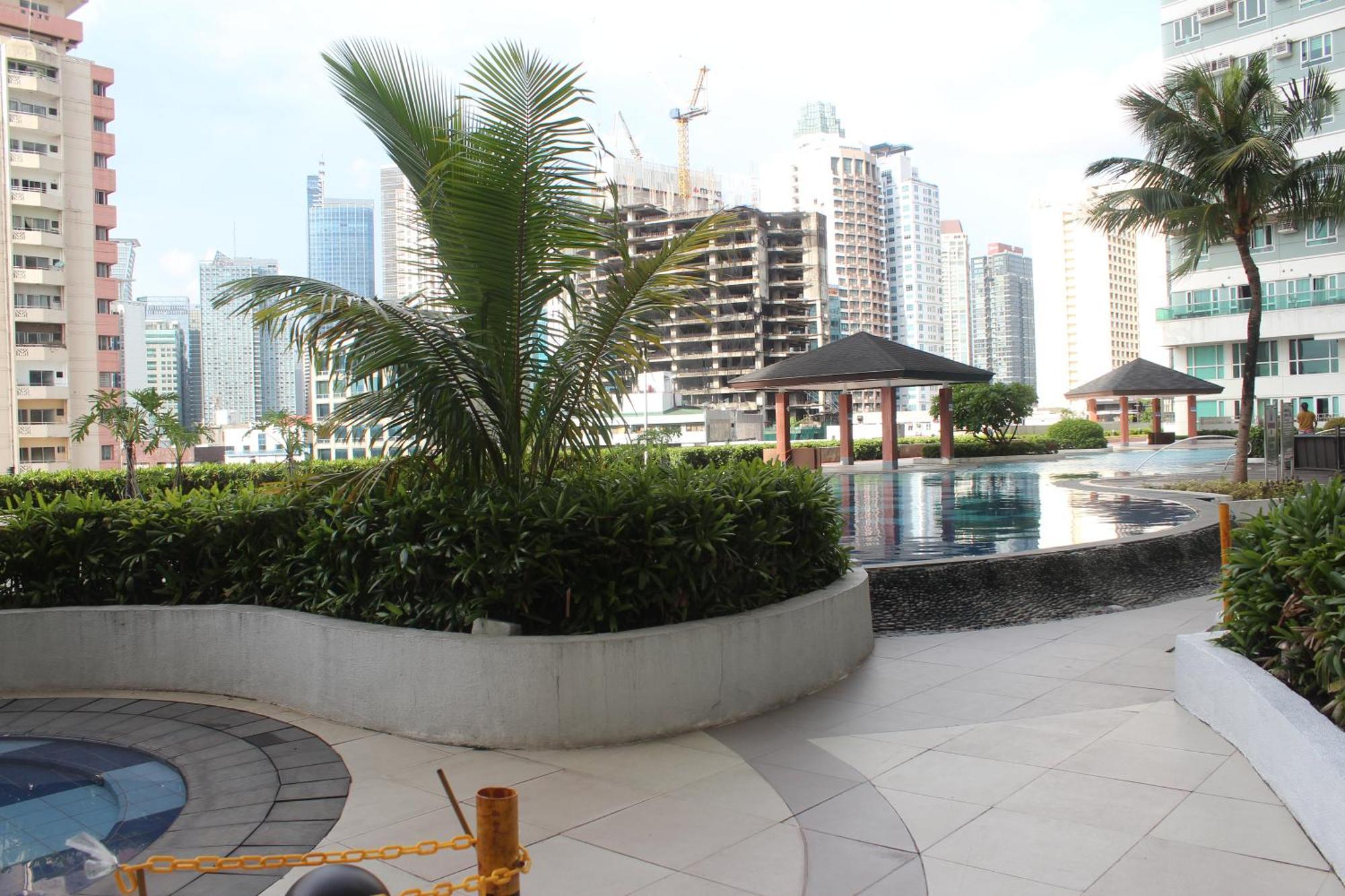 Affordable Makati Serviced Apartments Манила Экстерьер фото
