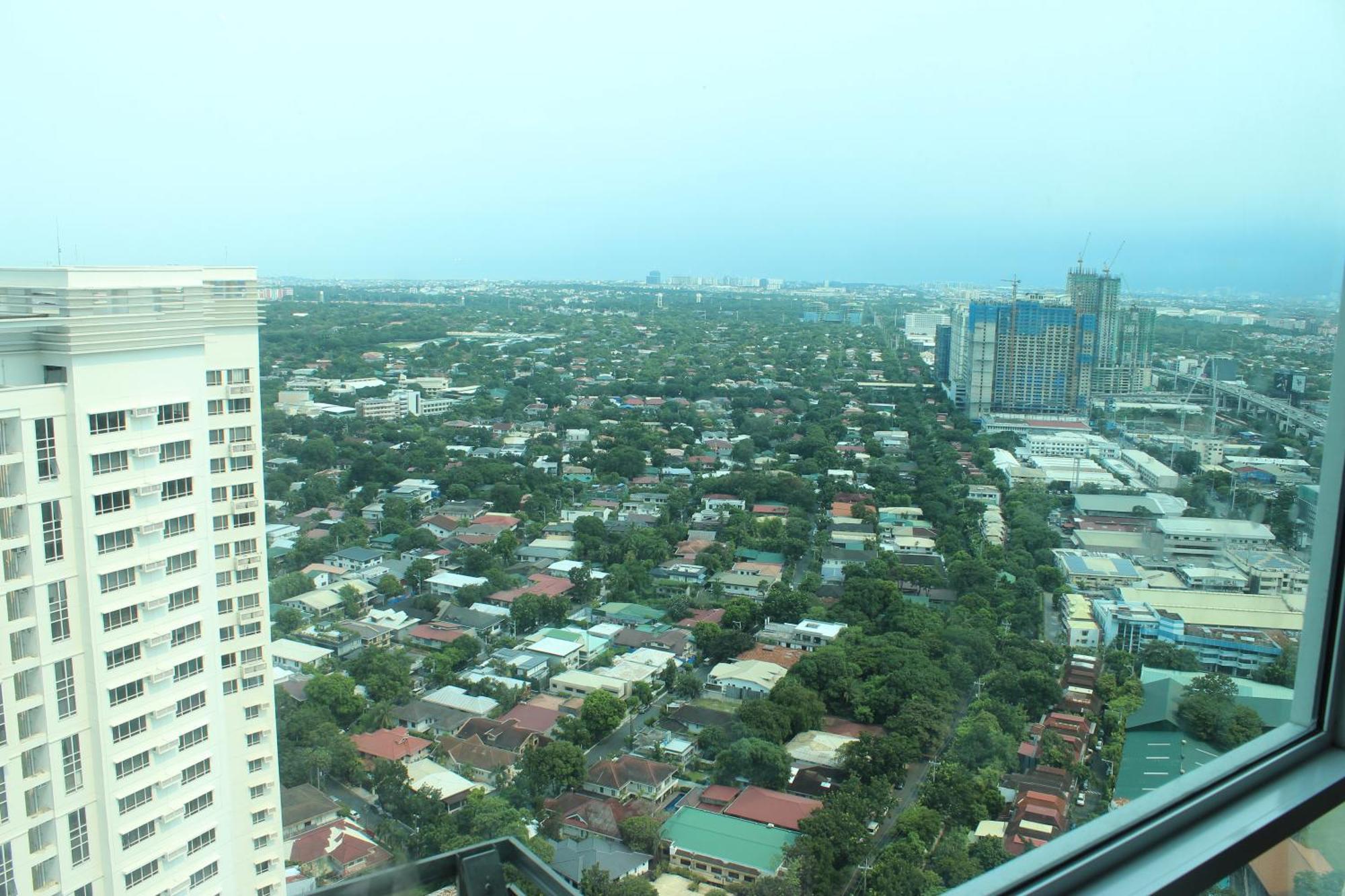 Affordable Makati Serviced Apartments Манила Экстерьер фото