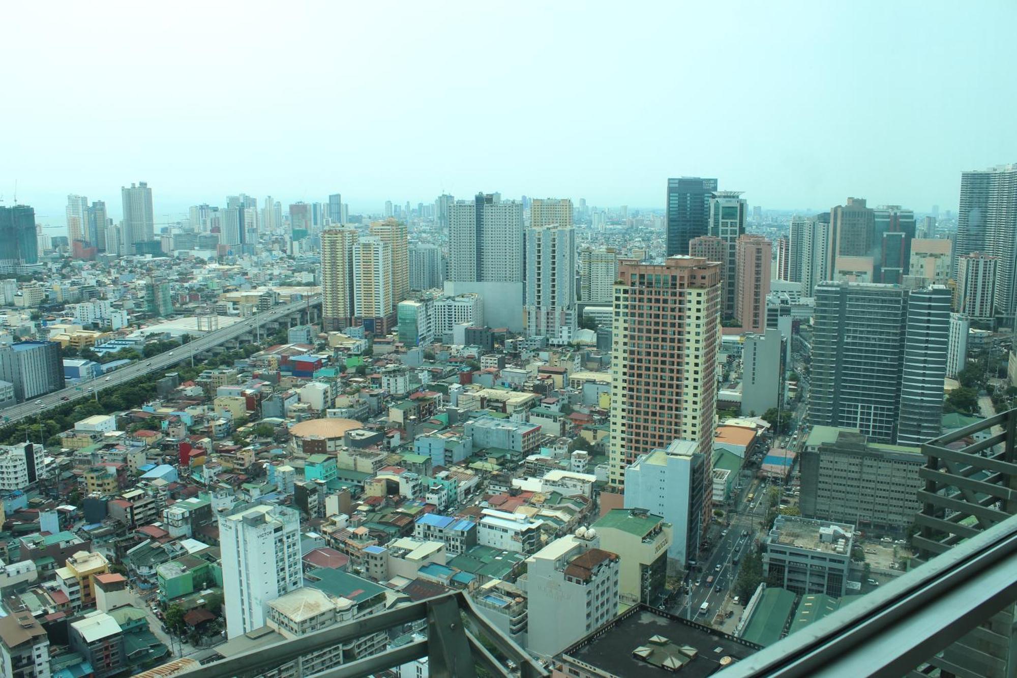 Affordable Makati Serviced Apartments Манила Экстерьер фото